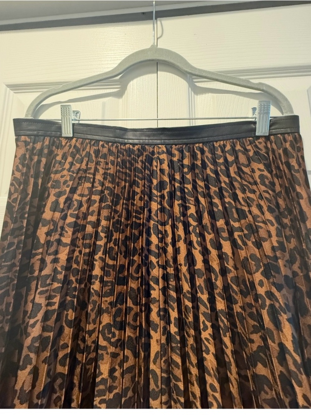 Zara Brown Leopard-Print Pleated Midi Skirt - Picture 5 of 8